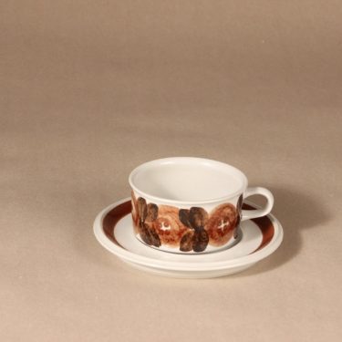 Arabia Rosmarin teekuppi, käsinmaalattu, suunnittelija Ulla Procope, käsinmaalattu, signeerattu, käsinmaalattu