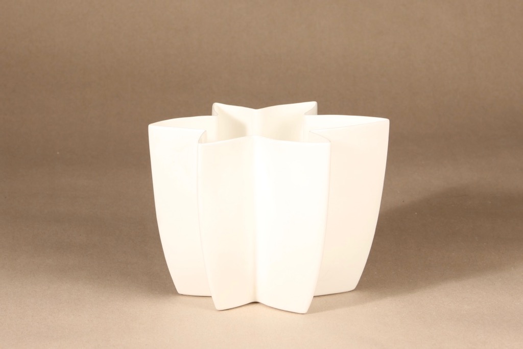 Arabia Pro Arte vase, Carambola designer Heikki Orvola