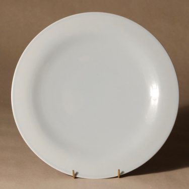 Arabia Oma dinner plate designer Harri Koskinen