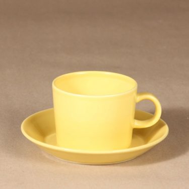 Arabia Teema teekuppi ja lautanen, keltainen, suunnittelija Kaj Franck,