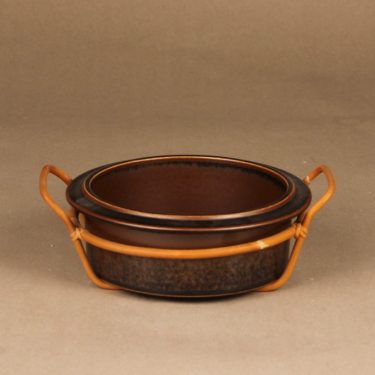 Arabia Ruska bowl with rattan designer Ulla Procope
