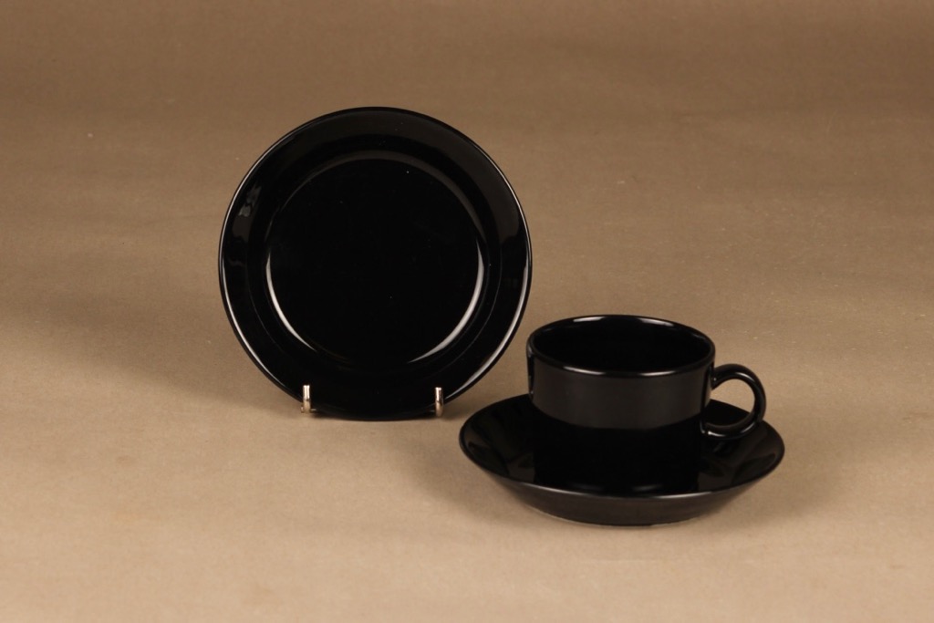 Arabia Teema coffee cup and plates designer Kaj Franck