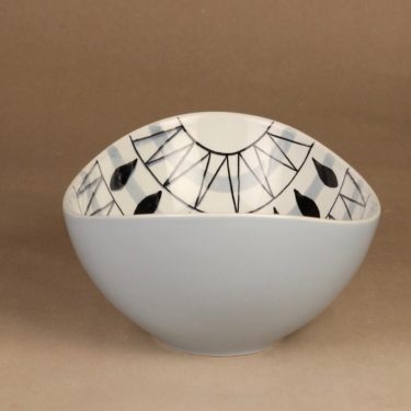 Arabia AR bowl, hand-painted designer Olga Osol