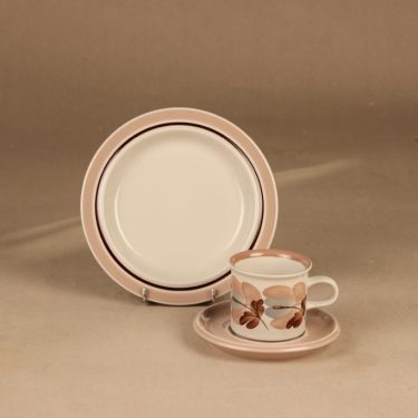 Arabia Koralli coffee cup, saucer and demitasse demitasse Raija Uosikkinen
