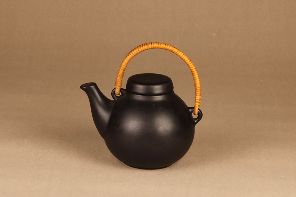 Arabia GA1 tea pitcher 0.7 l, black designer Ulla Procope