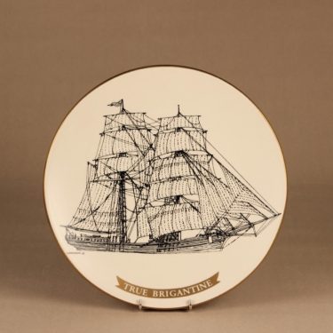 Arabia wall plate Sailing merchant ship True Brigantine designer Björn Dahlström