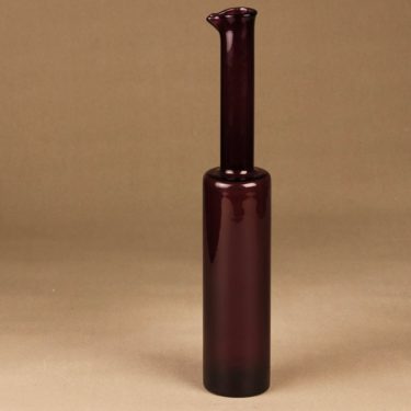 Riihimäen lasi 1735 art glass bottle dark purple designer Nanny Still