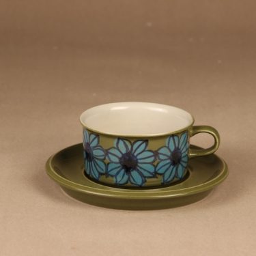Arabia S teekuppi, käsinmaalattu, suunnittelija Hilkka-Liisa Ahola, käsinmaalattu, signeerattu, kukka