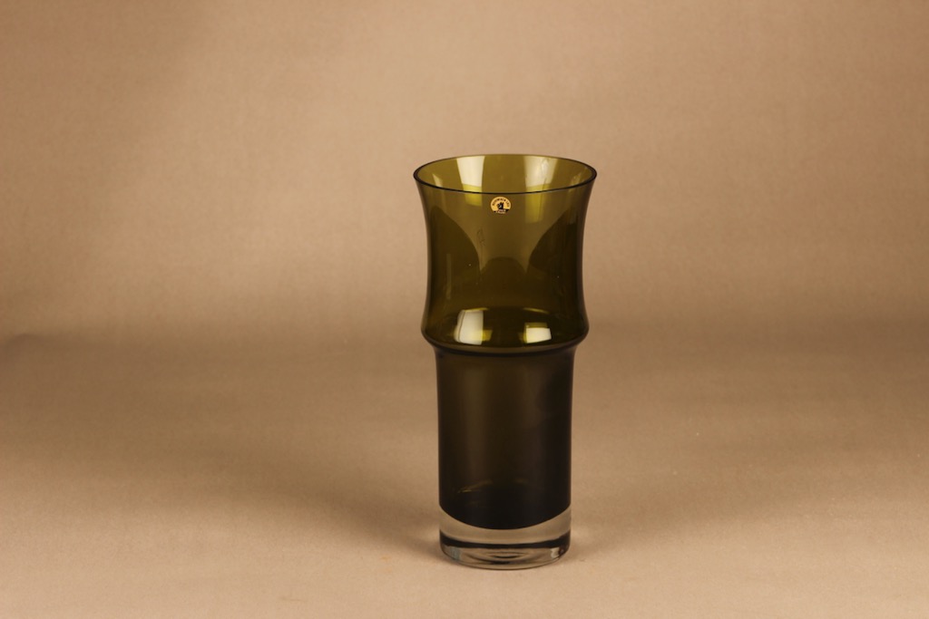 Riihimäen lasi maljakko, oliivinvihreä, suunnittelija Tamara Aladin,