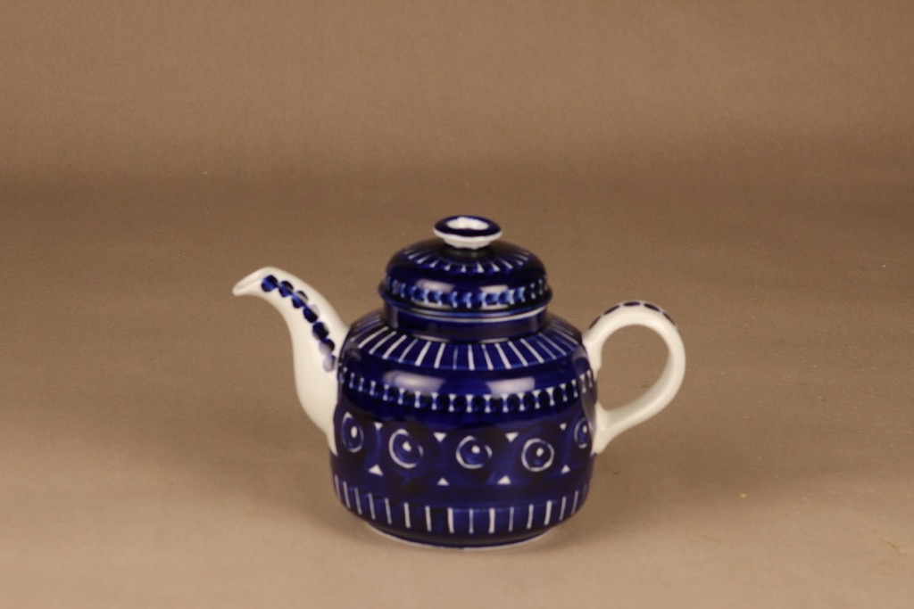 Arabia Valencia tea pot designer Ulla Procope