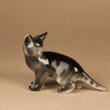 Arabia figuuri, kissa, suunnittelija Lea von Mickwitz, kissa