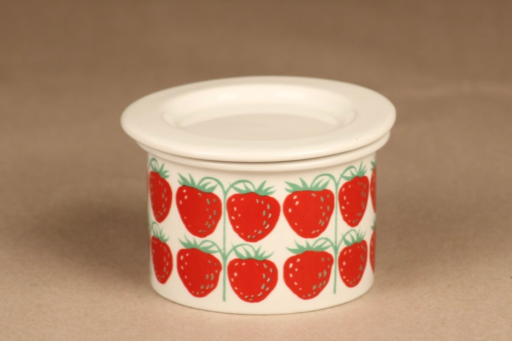 Arabia Pomona strawberry jar with lid designer Raija Uosikkinen