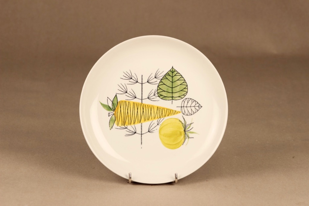 Arabia Vegeta plate, hand-painted designer Esteri Tomula