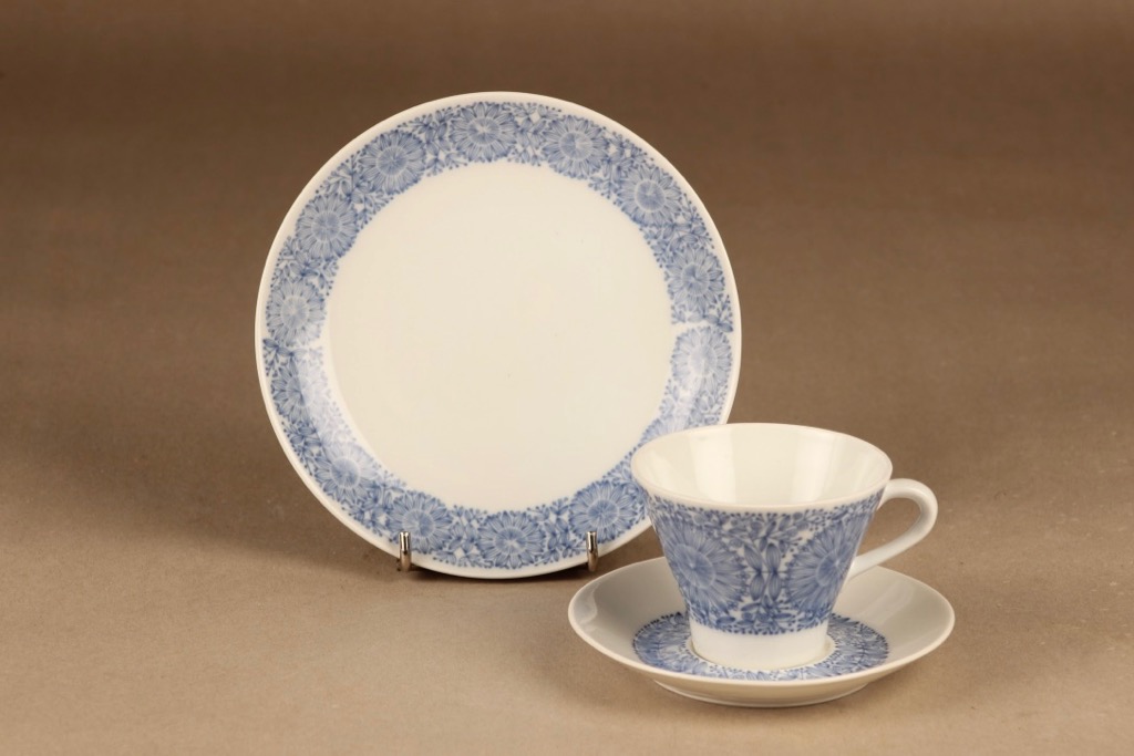 Arabia Filigran coffee cup and plates(2) designer Raija Uosikkinen