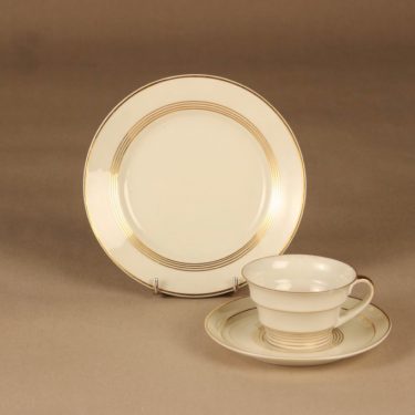 Arabia Raitakulta kahvikuppi ja lautaset(2), kulta, suunnittelija Greta-Lisa Jäderholm-Snellman, art deco, raita