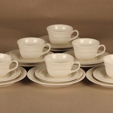 Arabia Tuuli kahvikuppi ja lautaset(2), valkoinen, 6 kpl, suunnittelija Heljä Liukko-Sundström,