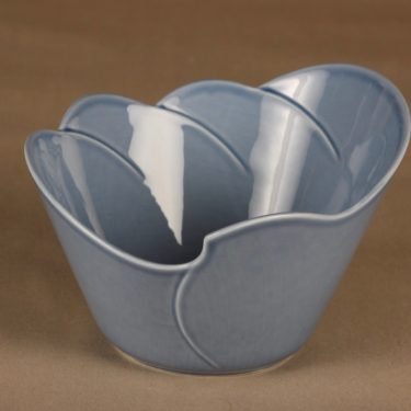Arabia Tuuli serving bowl, blue designer Heljä Liukko-Sundström