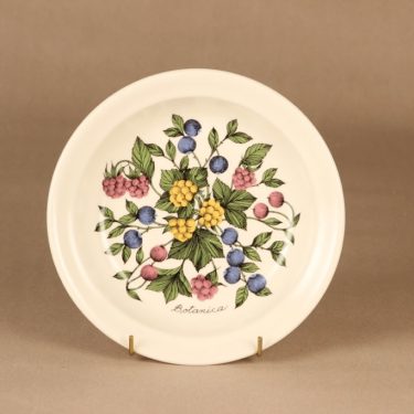 Arabia Botanica soup plate designer Esteri Tomula