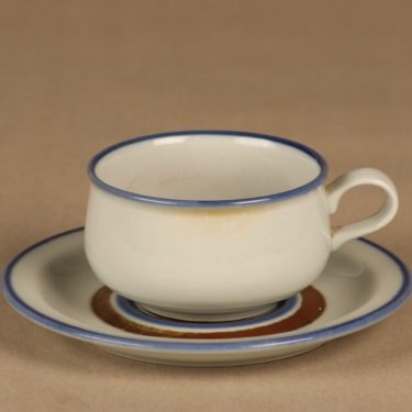 Arabia Wellamo kahvikuppi, käsinmaalattu, suunnittelija Peter Winquist, käsinmaalattu, raitakoriste