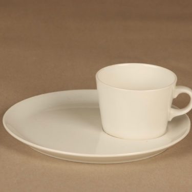 Arabia Kilta kuppi ja erikoislautanen, Tv-setti, suunnittelija Kaj Franck, Tv-setti