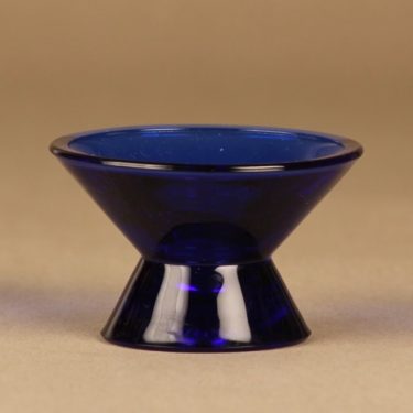 Iittala Kartio candle holder, cobalt blue designer Kaj Franck