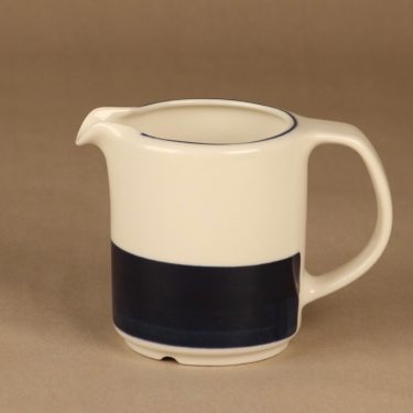 Arabia Kasino kaadin, sininen, valkoinen, suunnittelija Göran Bäck, raitakoriste