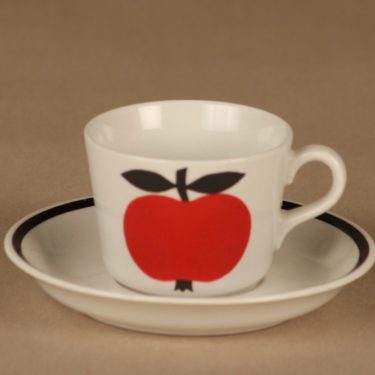 Arabia Apple coffee cup designer unknown