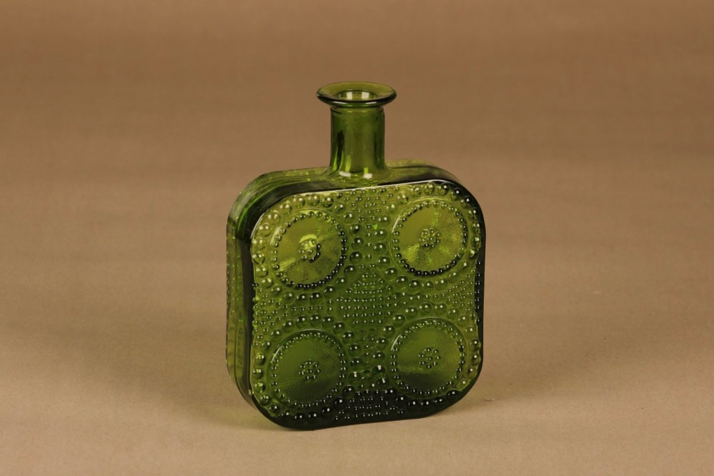 Riihimäen lasi Grapponia bottle, green designer Nanny Still