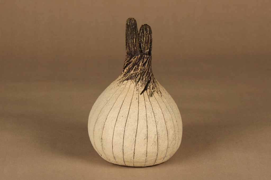 Arabia Pro Arte Ceramic sculpture Onion designer Gunvor Olin-Grönqvist