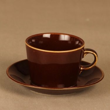 Arabia Kilta kahvikuppi ja lautanen, ruskea, suunnittelija Kaj Franck,