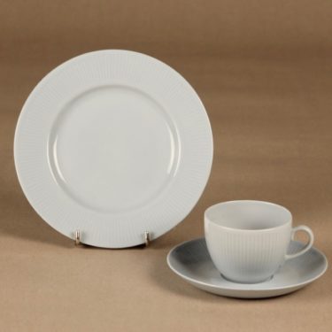 Arabia Sointu kahvikuppi ja lautaset(2), vaaleansininen, suunnittelija Kaj Franck,