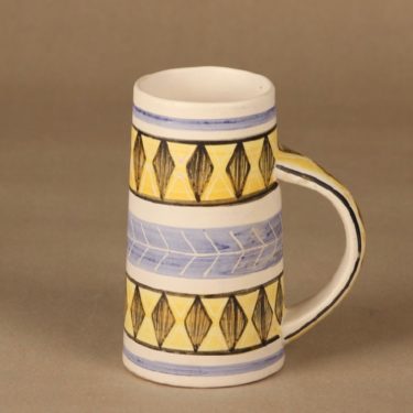 Kupittaan savi mug, hand-painted designer Laila Zink