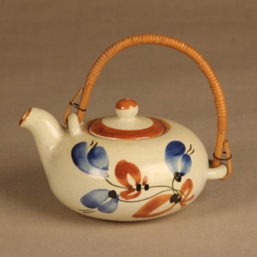 Kupittaan Savi teekaadin, käsinmaalattu, suunnittelija , käsinmaalattu, signeerattu