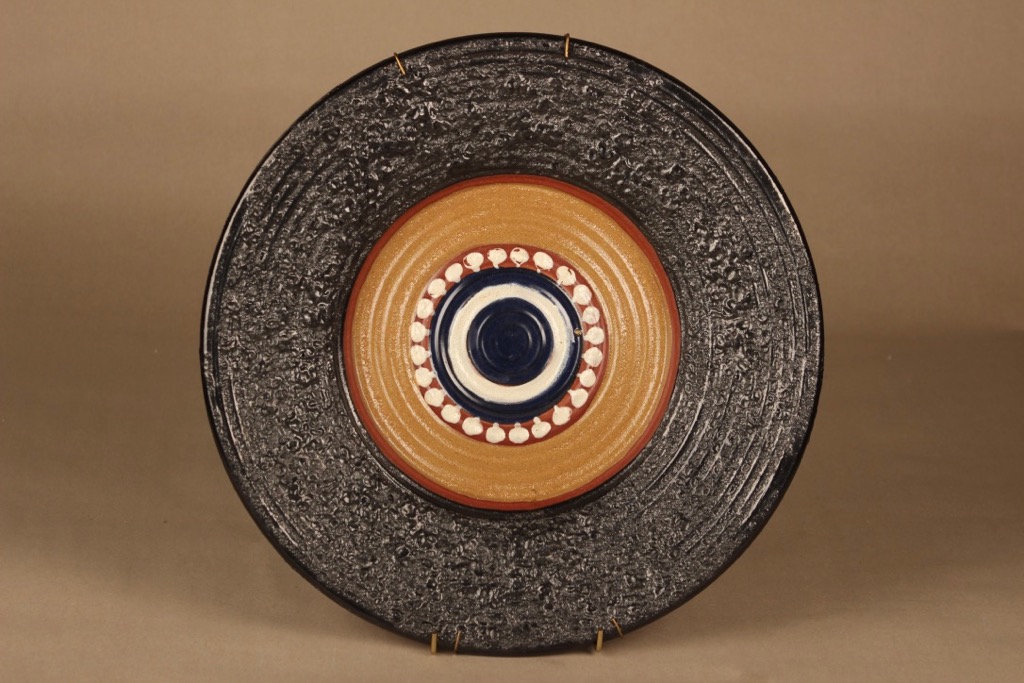 Kupittaan savi art ceramic object, hand-painted designer Orvokki Laine