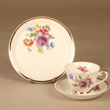 Arabia Kulta-aika kahvikuppi ja lautaset(2) nro IX, monivärinen, suunnittelija tuntematon, serikuva, kukka