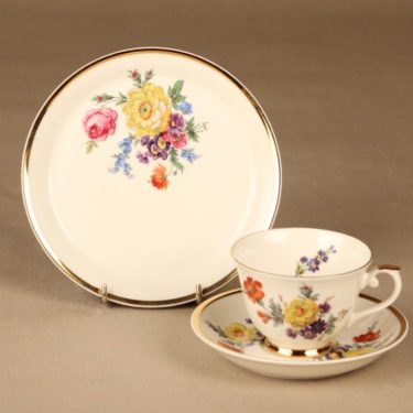 Arabia Kulta-aika kahvikuppi ja lautaset(2) nro XI, monivärinen, suunnittelija tuntematon, serikuva, kukka