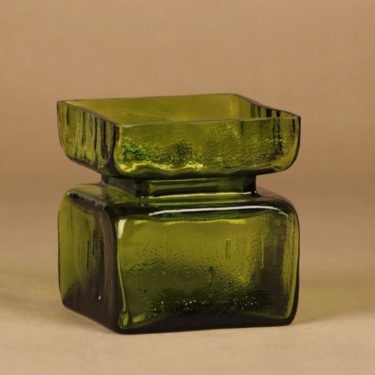 Riihimäen lasi Pala vase green, size 4/6 designer Helena Tynell