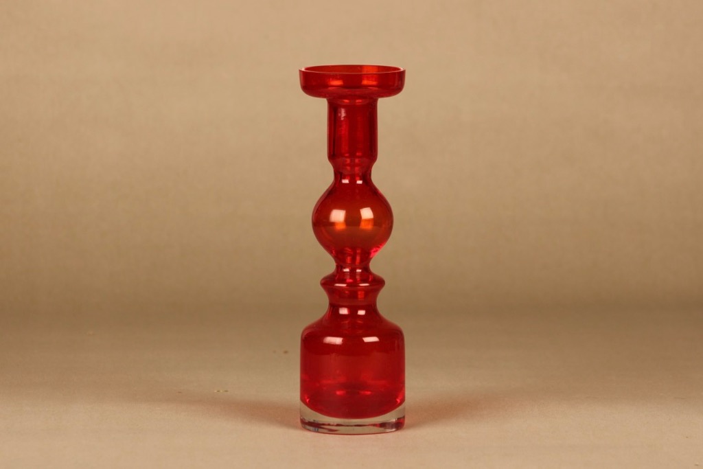 Riihimäen lasi Pagoda maljakko, punainen, suunnittelija Nanny Still,