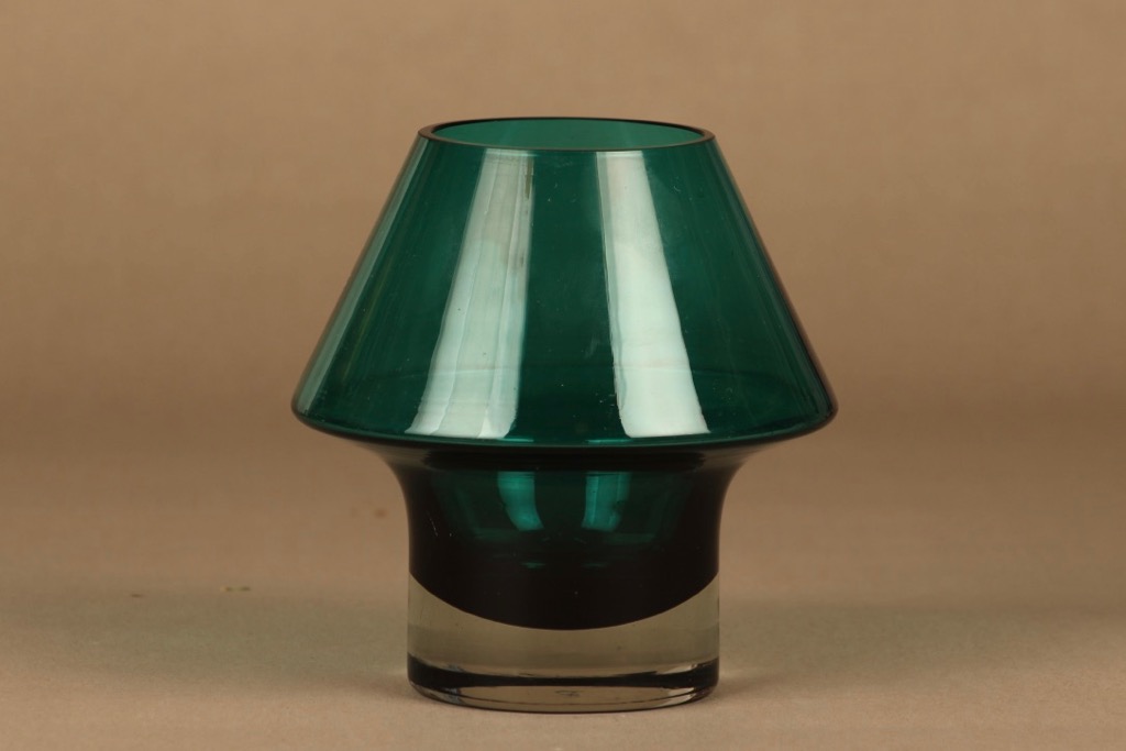 Riihimäen lasi Stromboli vase, turquoise green designer Aimo Okkolin