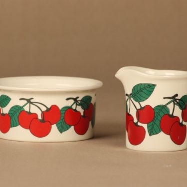 Arabia Kirsikka sugar bowl and creamer designer Inkeri Seppälä