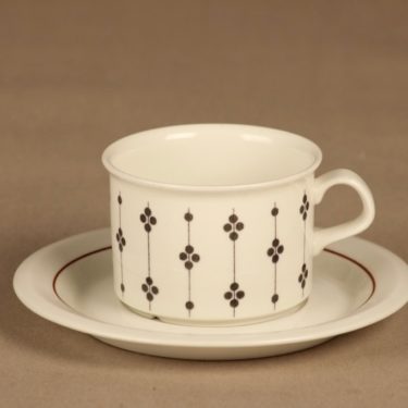 Arabia Kartano tea cup designer Esteri Tomula