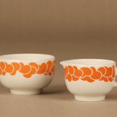 Arabia Pilvi sugar bowl and creamer, orange designer Göran Bäck
