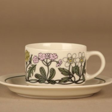 Arabia Flora kahvikuppi, monivärinen, suunnittelija Esteri Tomula, serikuva, kukka