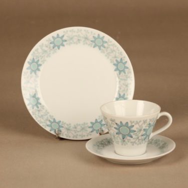 Arabia Tuulikki coffee cup and plates (2) designer Raija Uosikkinen