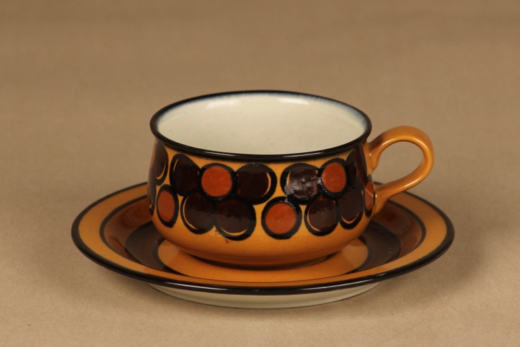 Arabia Kalevala tea cup, hand-painted designer Anja Jaatinen-Winquist