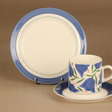 Arabia Balladi coffee cup and plates (2) designer Heikki Orvola