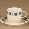Arabia Riikka kahvikuppi ja lautaset, sininen, vihreä, suunnittelija ,  kuva 2