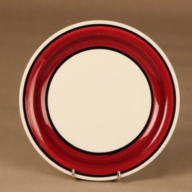 Rörstrand Carmen lautanen, punainen, musta, valkoinen, suunnittelija Carl-Harry Stålhane, käsinmaalattu