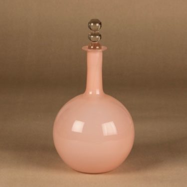 Riihimäen lasi Tzarina karahvi, vaaleanpunainen, suunnittelija Nanny Still,