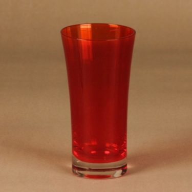 Riihimäen lasi 1368 maljakko, punainen, suunnittelija Tamara Aladin,